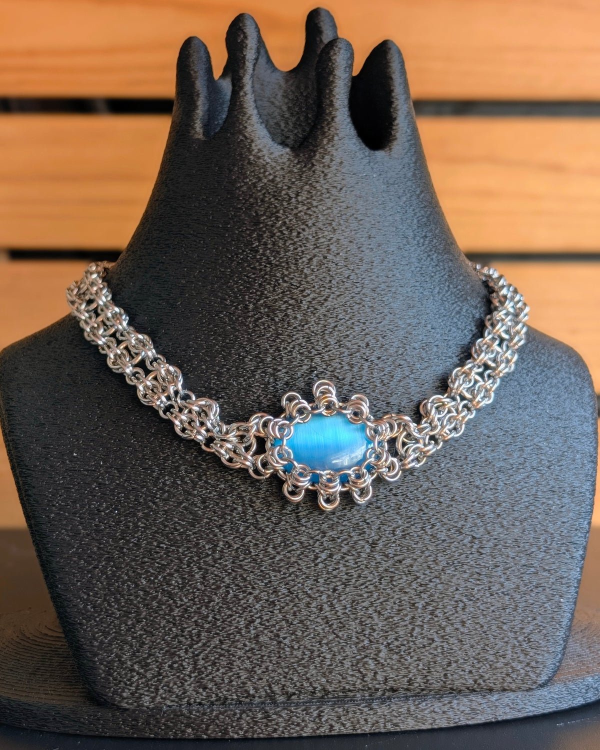 Cobolt Choker