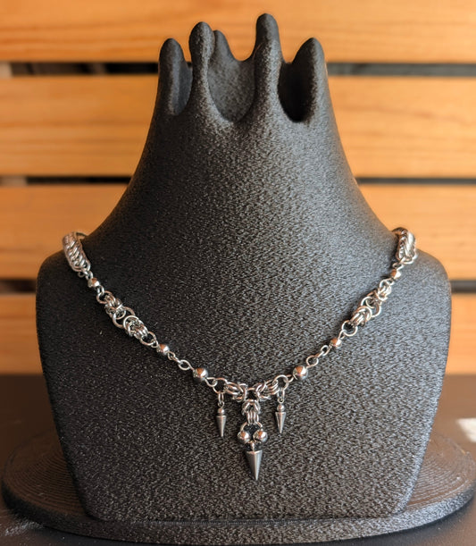 Delicate Spikes 18 inch